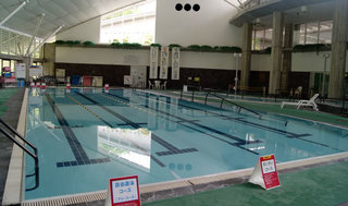 pic_pool.jpg